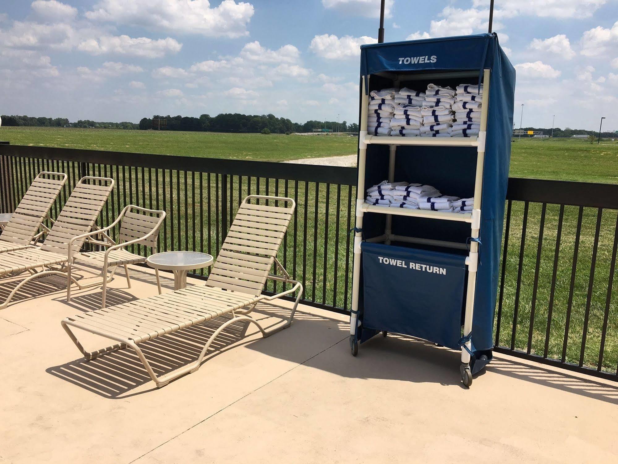 Country Inn & Suites By Radisson, Sandusky South, Oh Milan Esterno foto